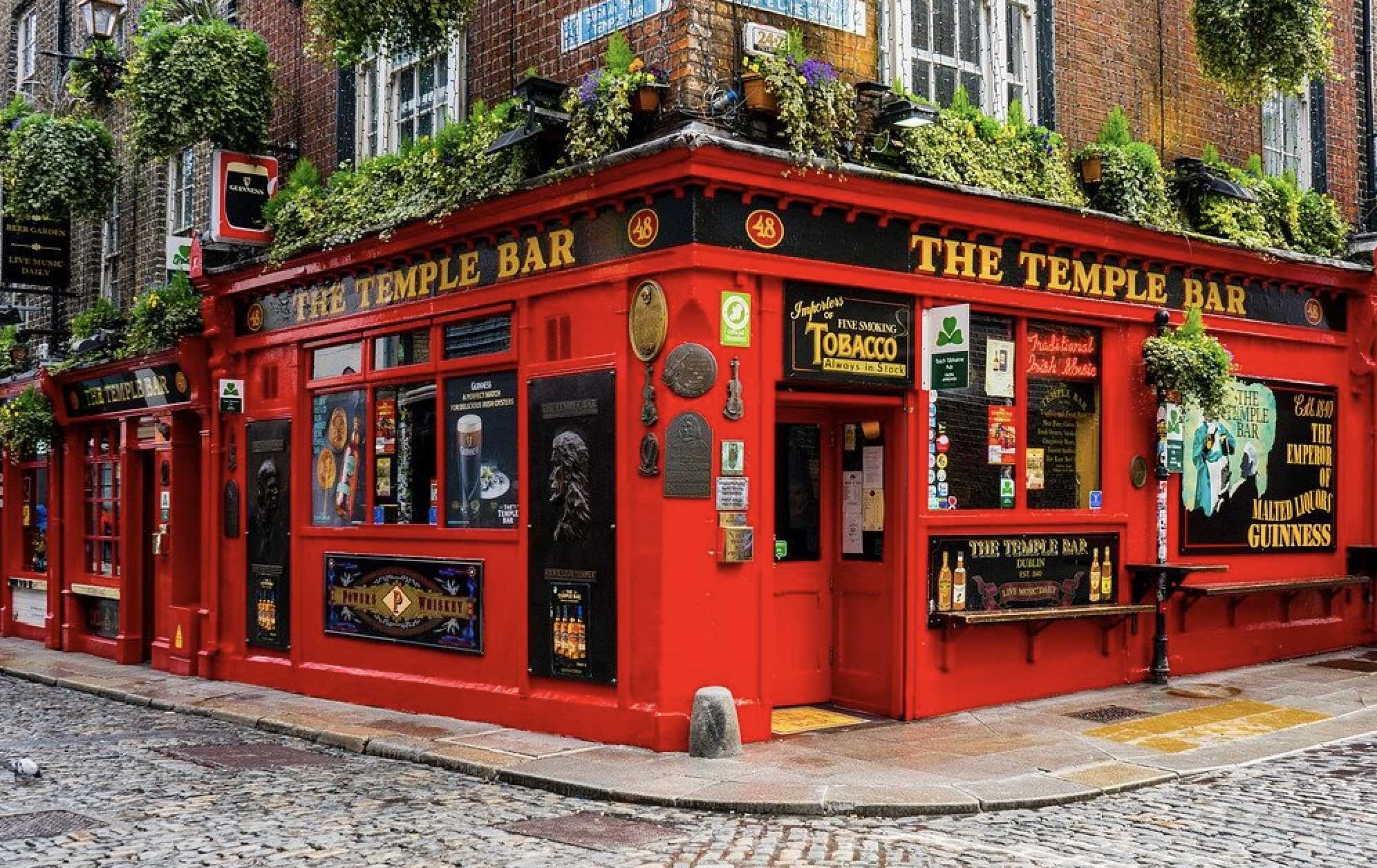 Pubs, Boutiques, Restaurants, and more on Grafton Street.